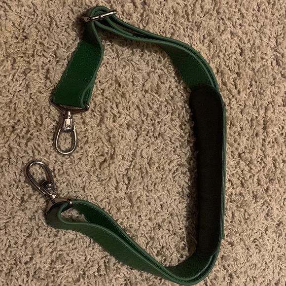 Girls Day Out Kelly green camera bag - Picture 10 of 11